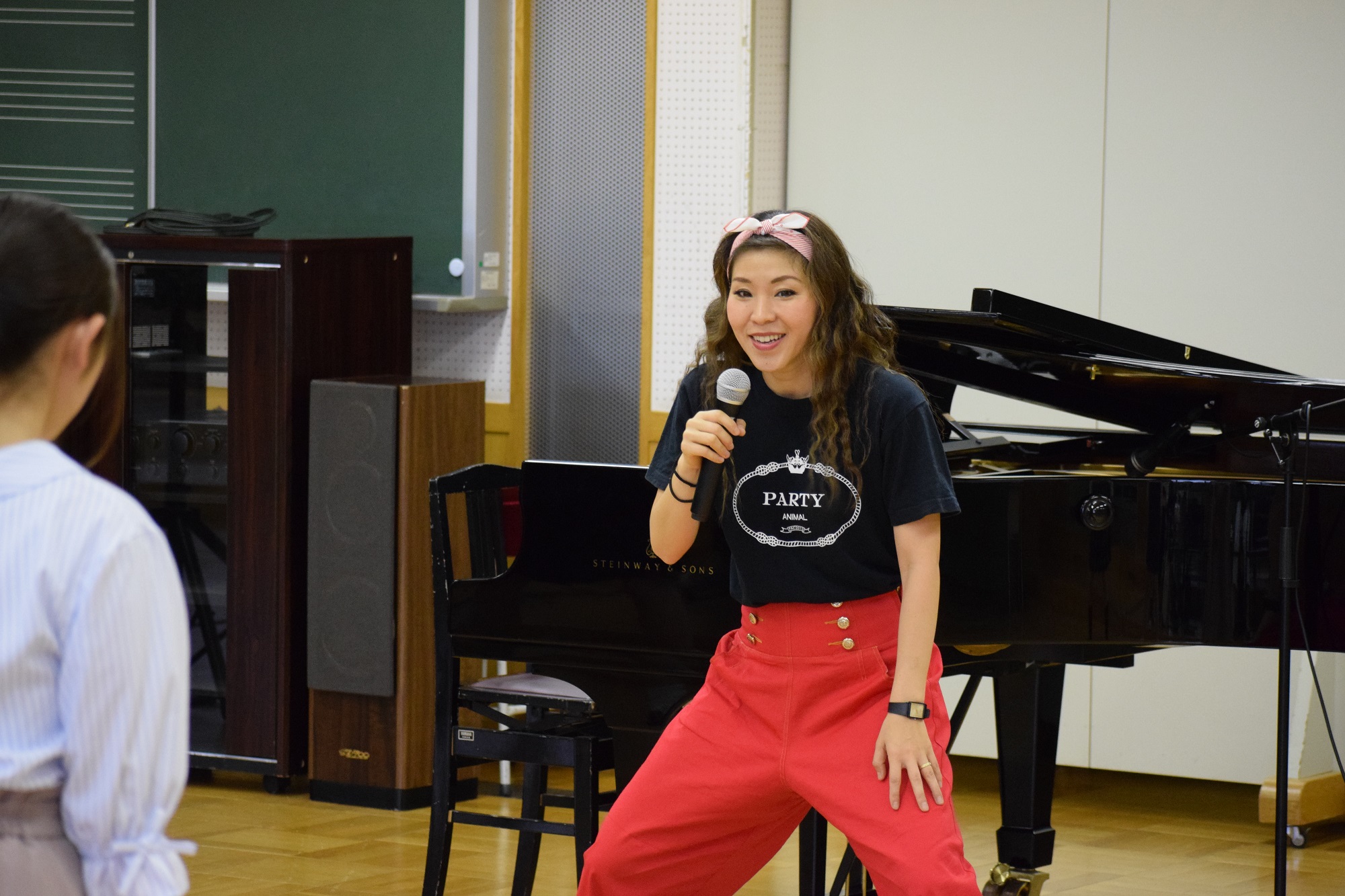体験授業HIRO先生ダンスの様子