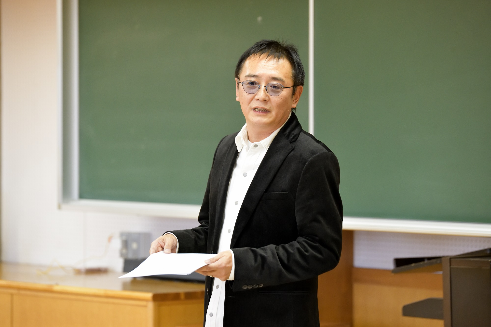 体験授業ひかる一平先生の様子