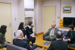 松浦晃一郎氏（第8代ユネスコ事務局長）が文京キャンパスに来校されました。